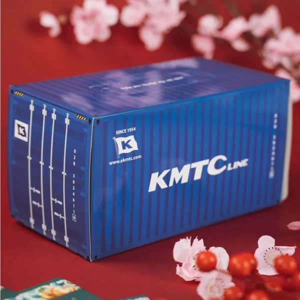 Hộp khăn giấy in logo doanh nghiệp KMTC Line